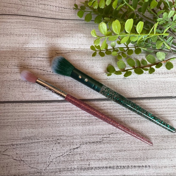 Glitter face brushes x2 - Picture 1 of 8